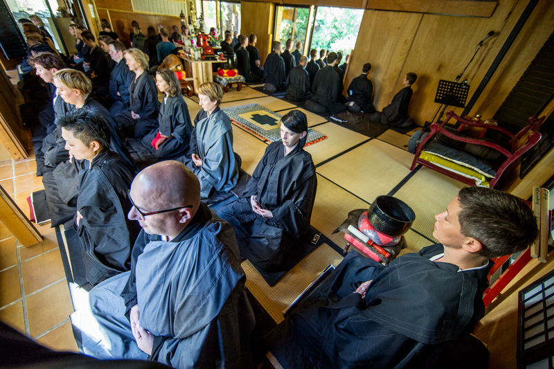 Изменения в расписании регулярных практик в июне